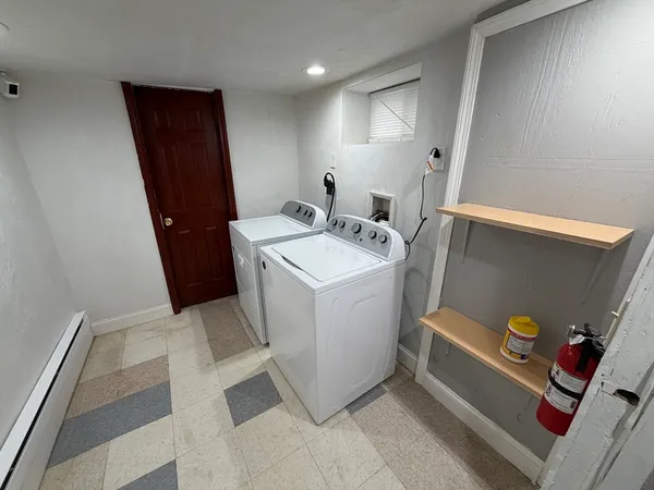 $1,950 | 48 Windham Street, Unit 3, Worcester, MA 01610