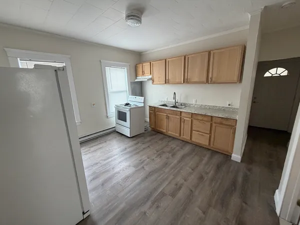 $1,950 | 48 Windham Street, Unit 3, Worcester, MA 01610