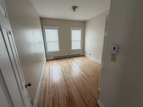 $1,950 | 48 Windham Street, Unit 3, Worcester, MA 01610