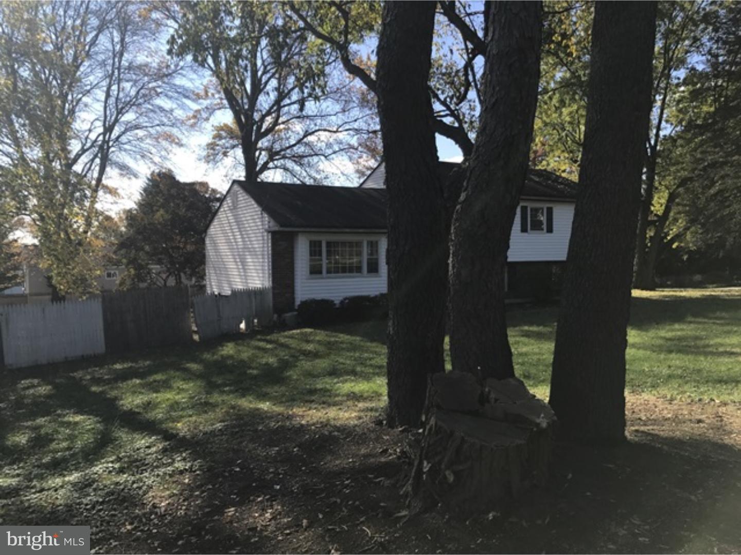 33 Upper Ferry Road Ewing, NJ 08628 - Photo 2 of 19