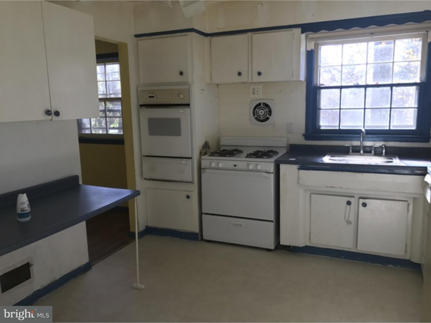 33 Upper Ferry Road Ewing, NJ 08628 - Photo 12 of 19
