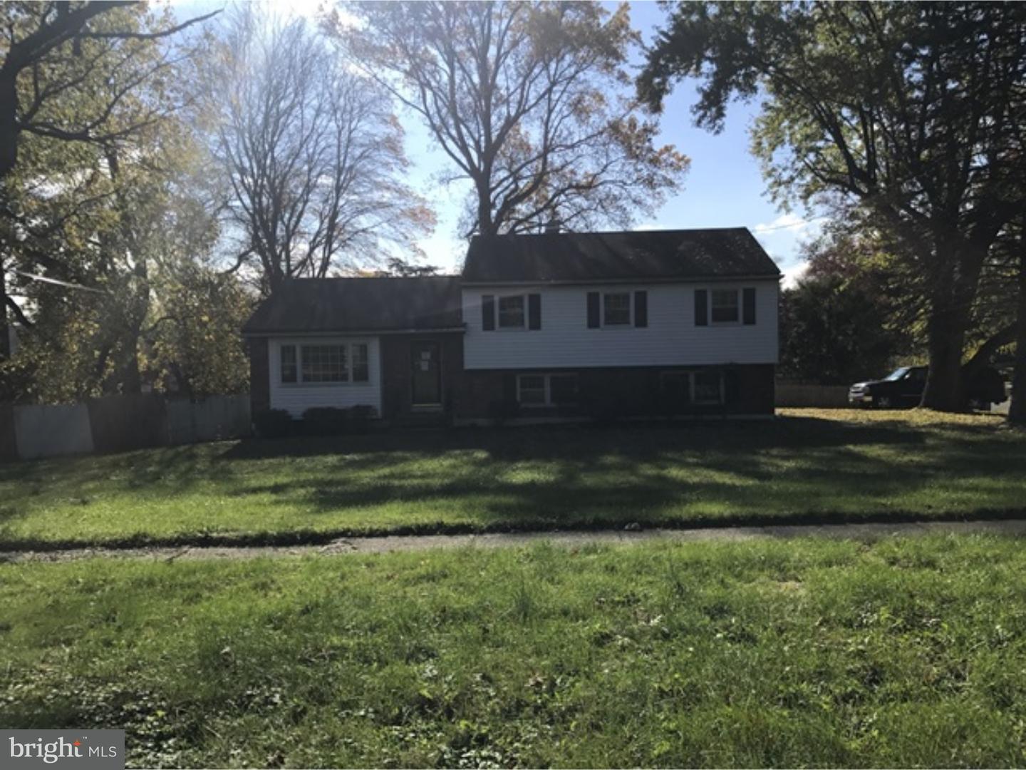33 Upper Ferry Road Ewing, NJ 08628 - Photo 4 of 19