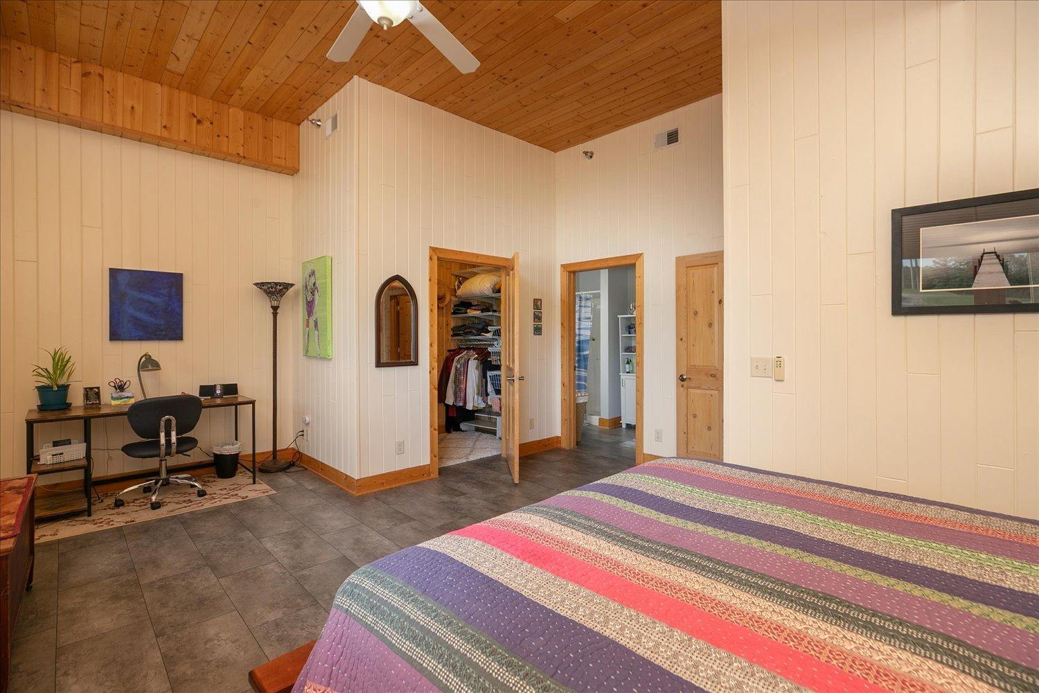 201 Ridgeview Lane South, Unit 202 Lanesboro, MN 55949 - Photo 16 of 36