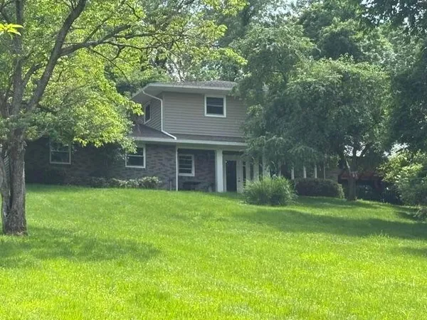 $489,000 | 2205 River Road Southeast, Newark, OH 43023