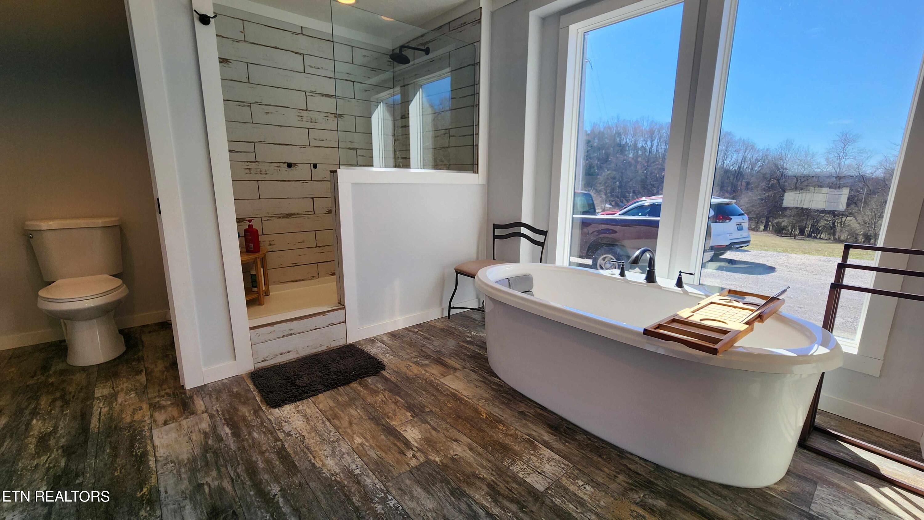 2695 Leslie Road Cumberland, KY 42717 - Photo 24 of 59 Master Bath Shower and Tub