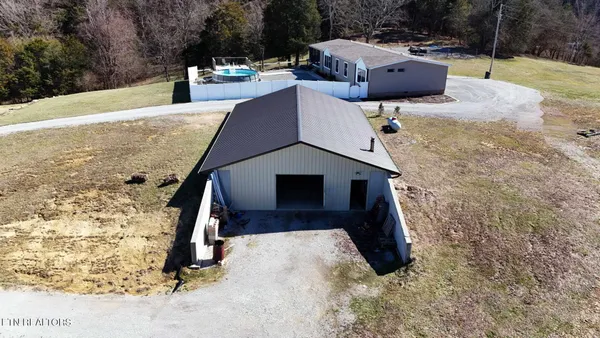 $499,900 | 2695 Leslie Road, Burkesville, KY 42717