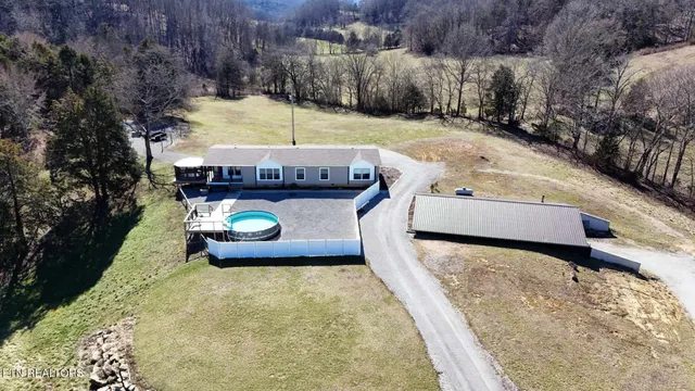 $499,900 | 2695 Leslie Road, Cumberland, KY 42717