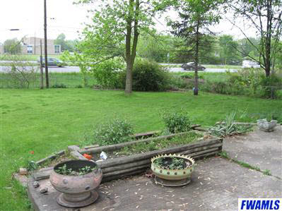5905 Kent Road Fort Wayne, IN 46816 - Photo 3 of 8