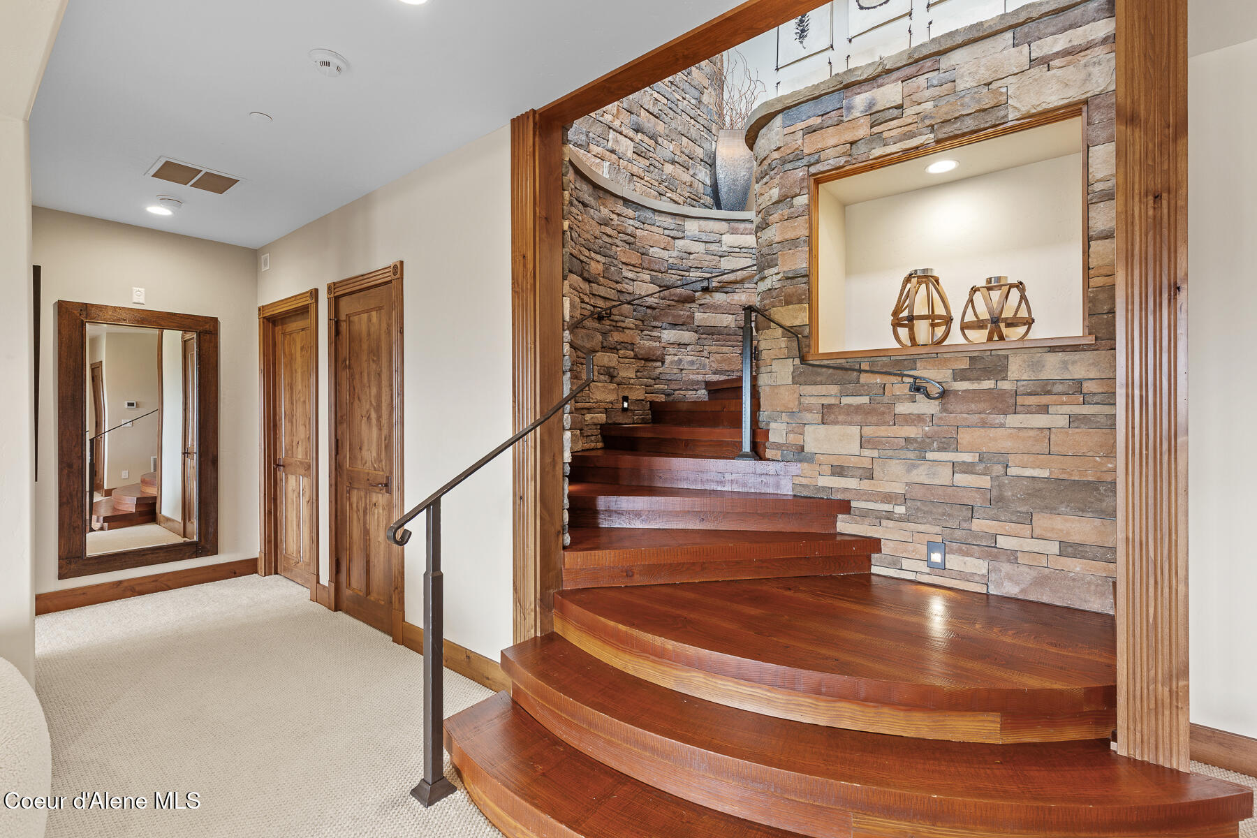 7656 South Buckrail Road Harrison, ID 83833 - Photo 49 of 62 Estate153-31