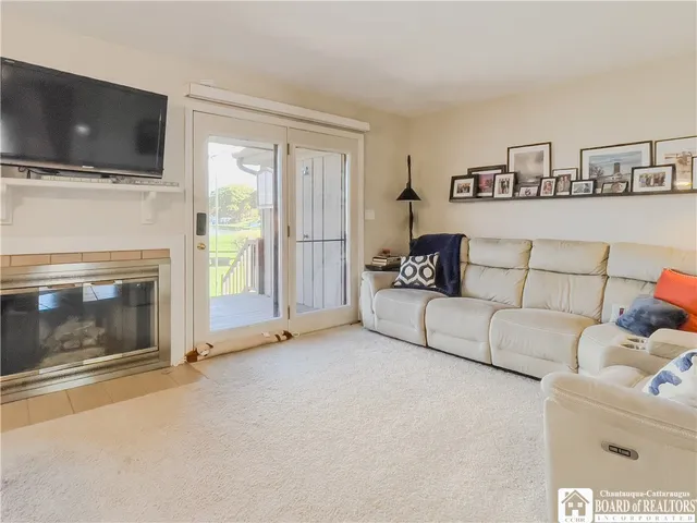 $385,000 | 4406 West Lake Road, Chautauqua, NY 14757