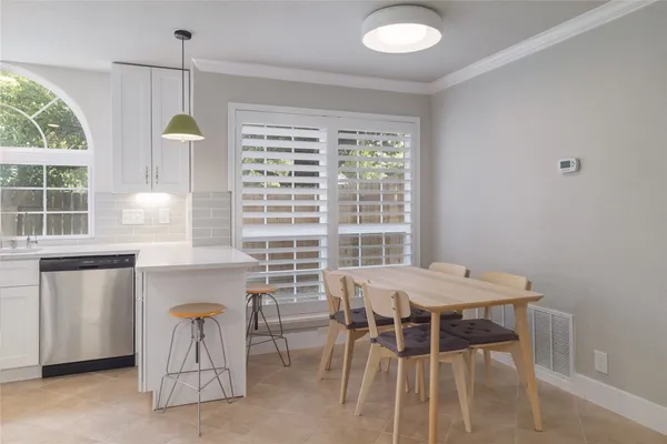 $725,000 | 11402 Chessington Drive, Austin, TX 78750