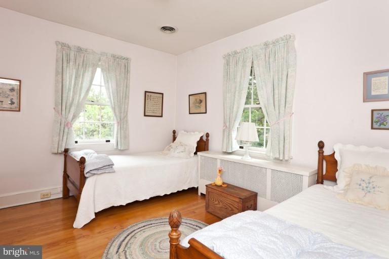 4401 Atwick Road Baltimore, MD 21210 - Photo 13 of 27 Bedroom #3
