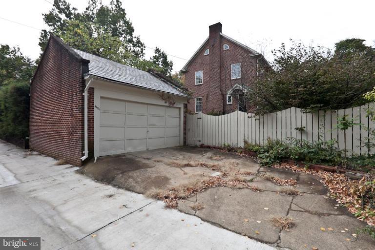4401 Atwick Road Baltimore, MD 21210 - Photo 23 of 27 Garage 1