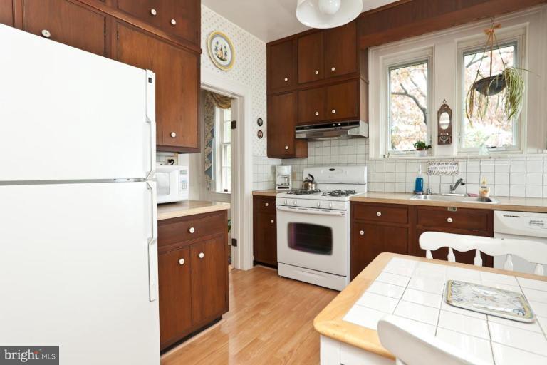 4401 Atwick Road Baltimore, MD 21210 - Photo 9 of 27 Kitchen #2