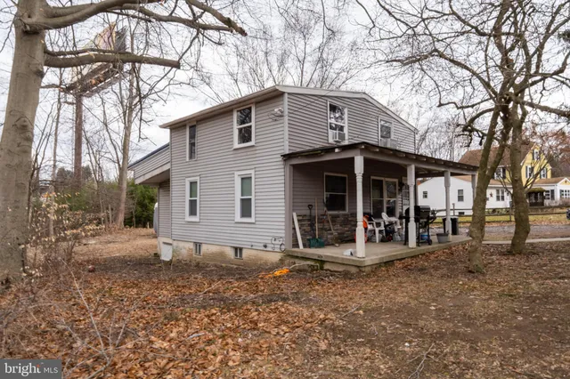 $2,200 | 801 Bethel Avenue, Aston, PA 19014