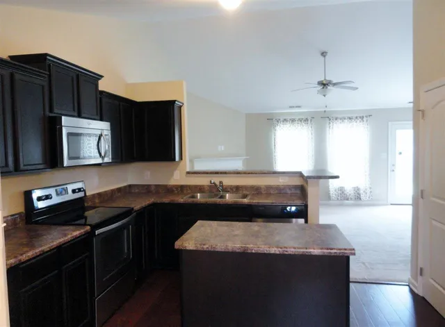 $1,750 | 290 Merin Height Road, Jacksonville, NC 28546