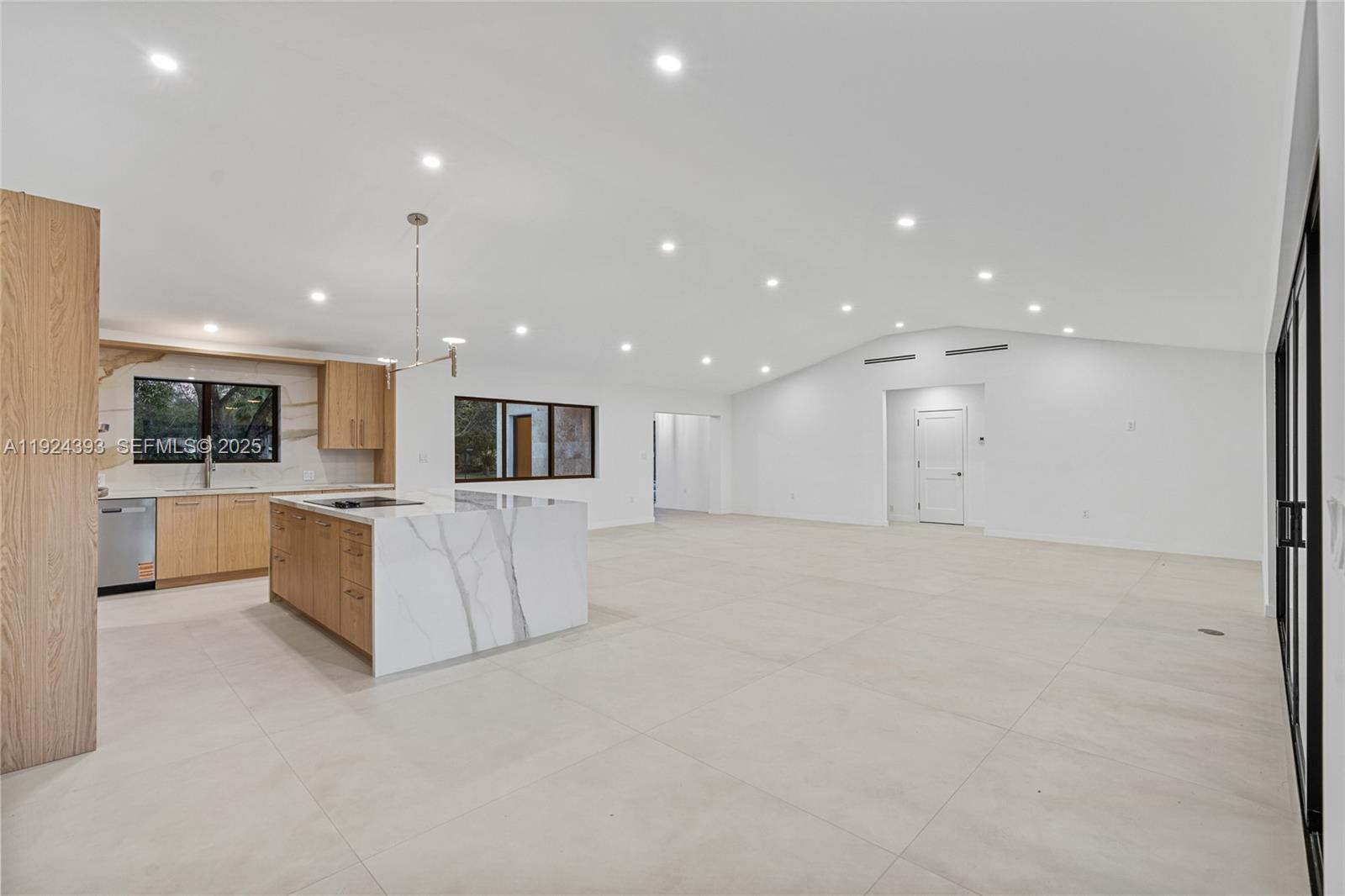 12940 Southwest 73rd Avenue Pinecrest, FL 33156 - Photo 14 of 51