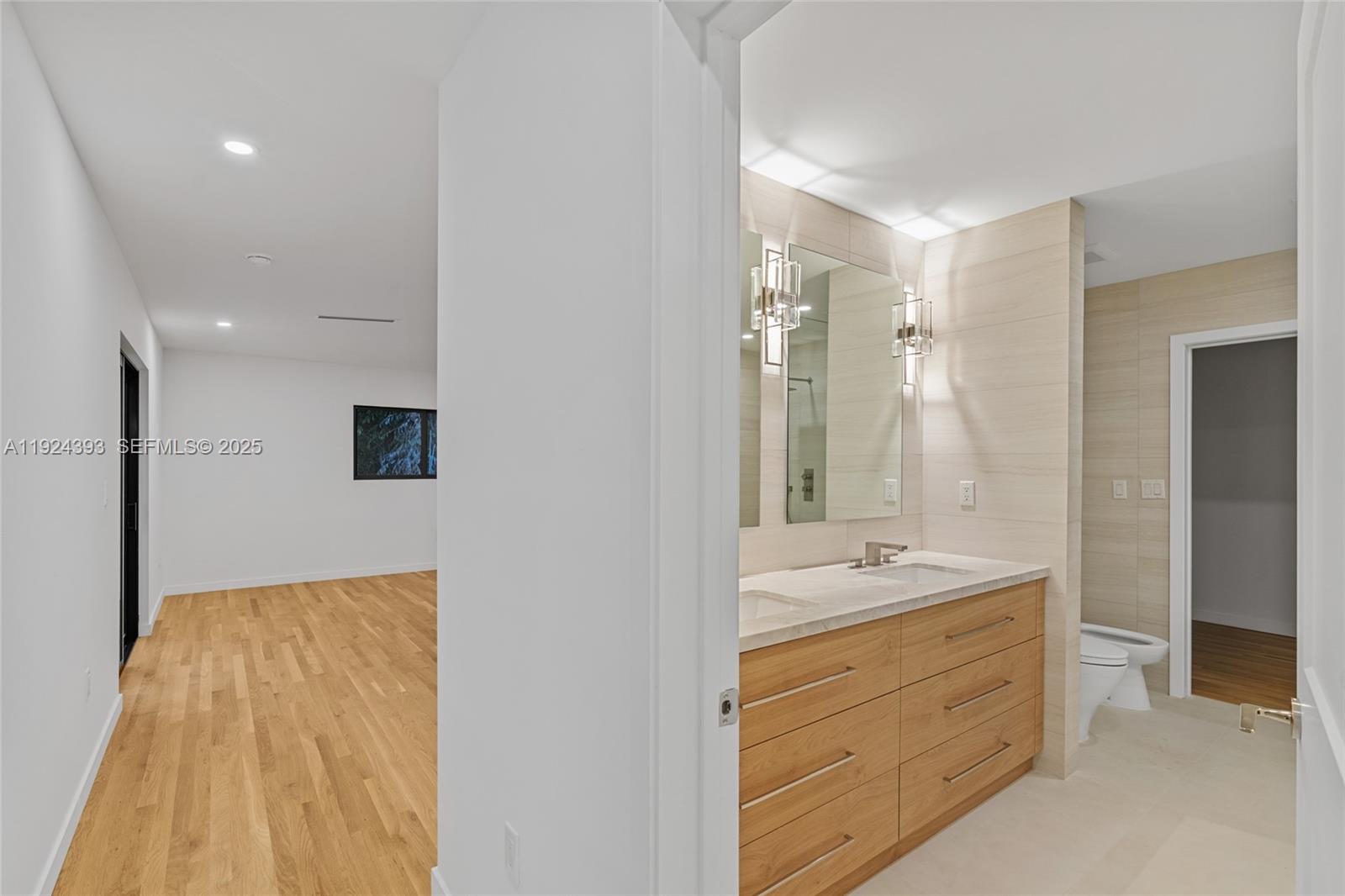 12940 Southwest 73rd Avenue Pinecrest, FL 33156 - Photo 23 of 51 Master Bath