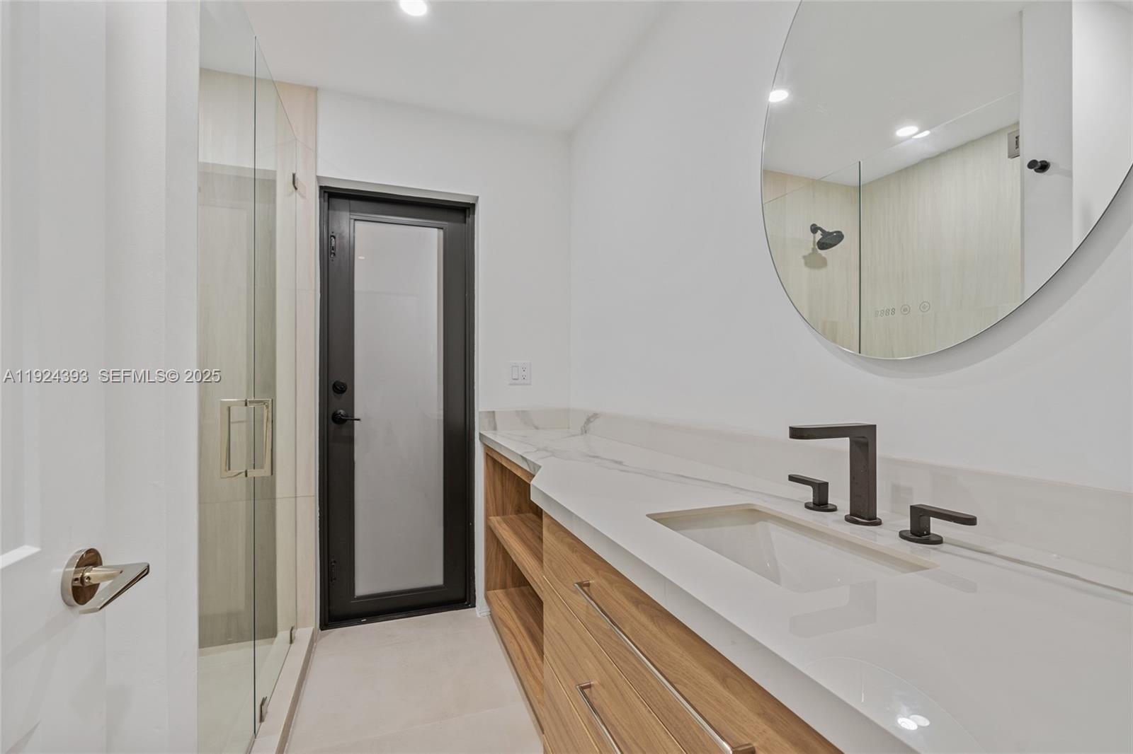 12940 Southwest 73rd Avenue Pinecrest, FL 33156 - Photo 36 of 51 Cabana Bath