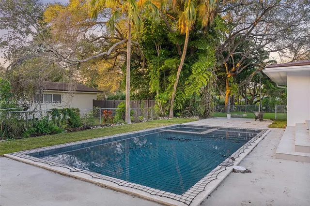 $3,399,000 | 12940 Southwest 73rd Avenue, Pinecrest, FL 33156
