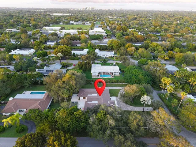 $3,399,000 | 12940 Southwest 73rd Avenue, Pinecrest, FL 33156