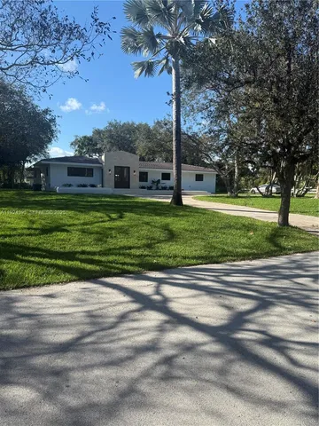 $3,499,000 | 12940 Southwest 73rd Avenue, Pinecrest, FL 33156