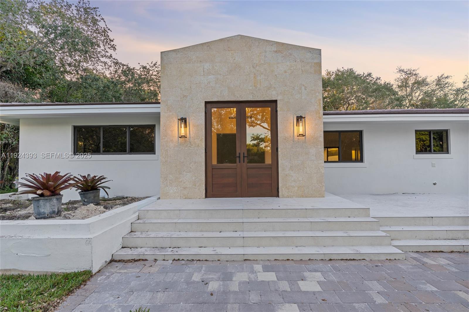 12940 Southwest 73rd Avenue Pinecrest, FL 33156 - Photo 6 of 51