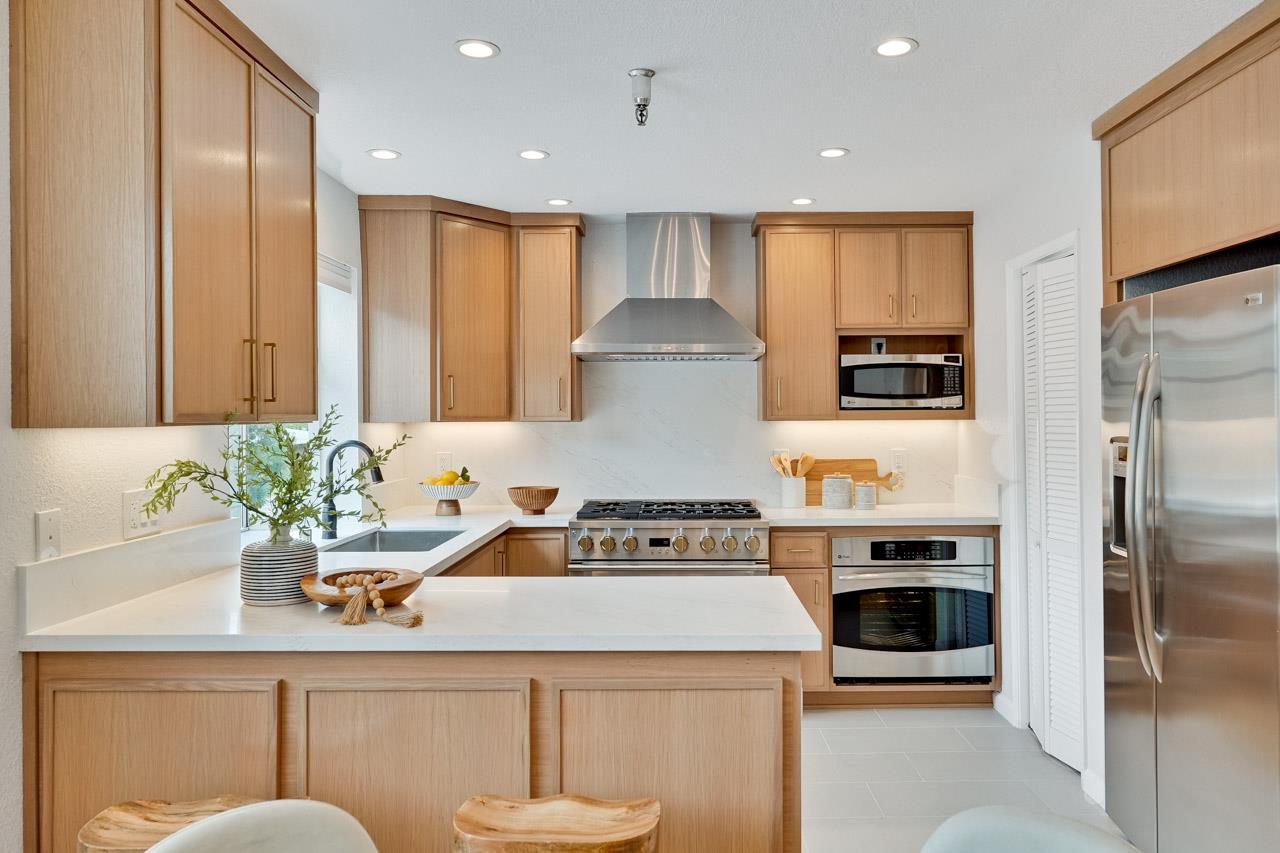 363 North Rengstorff Avenue, Unit 4 Mountain View, CA 94043 - Photo 17 of 54