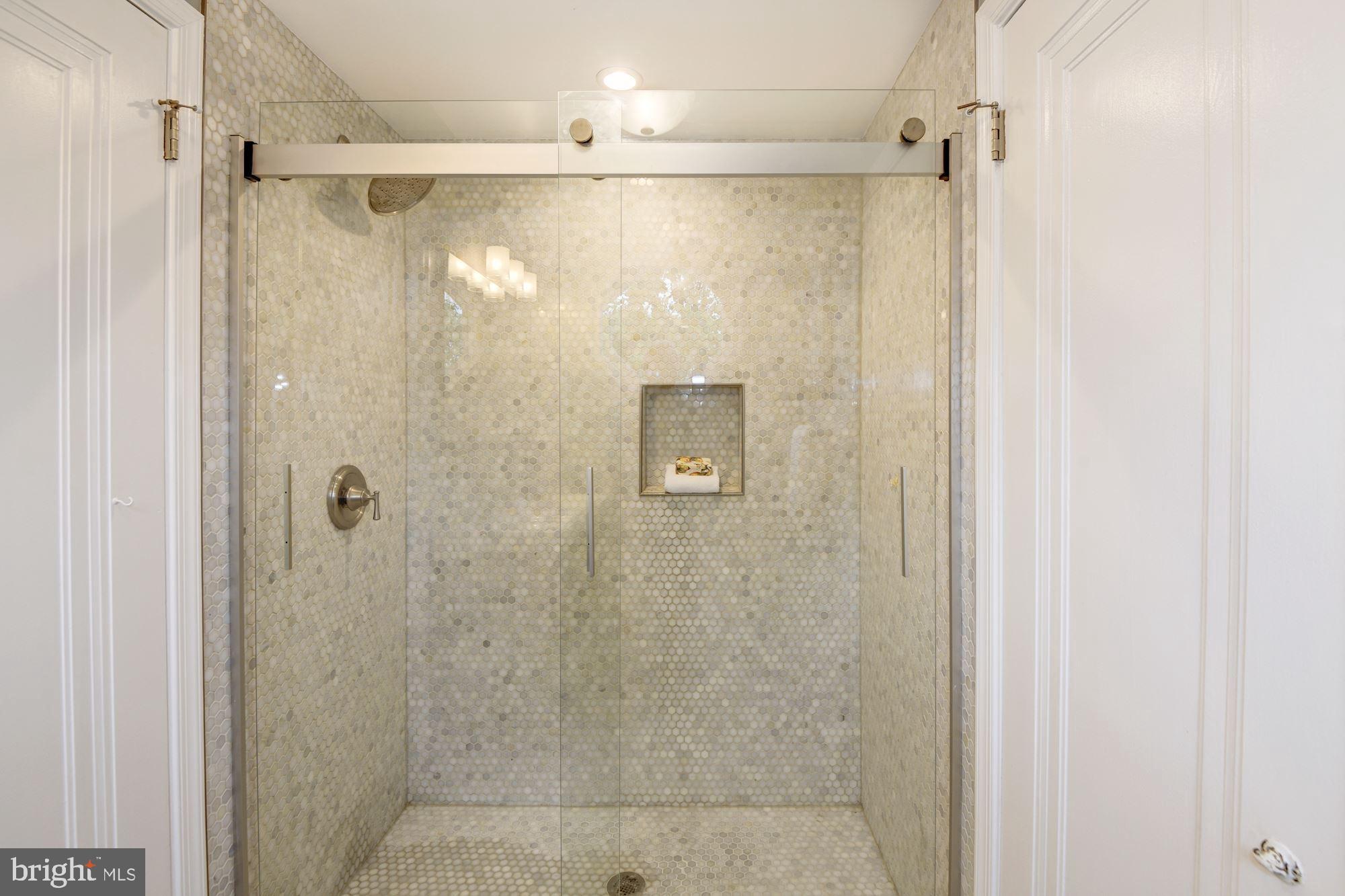 1225 Perry Street Northeast Washington, DC 20017 - Photo 18 of 29 Ensuite