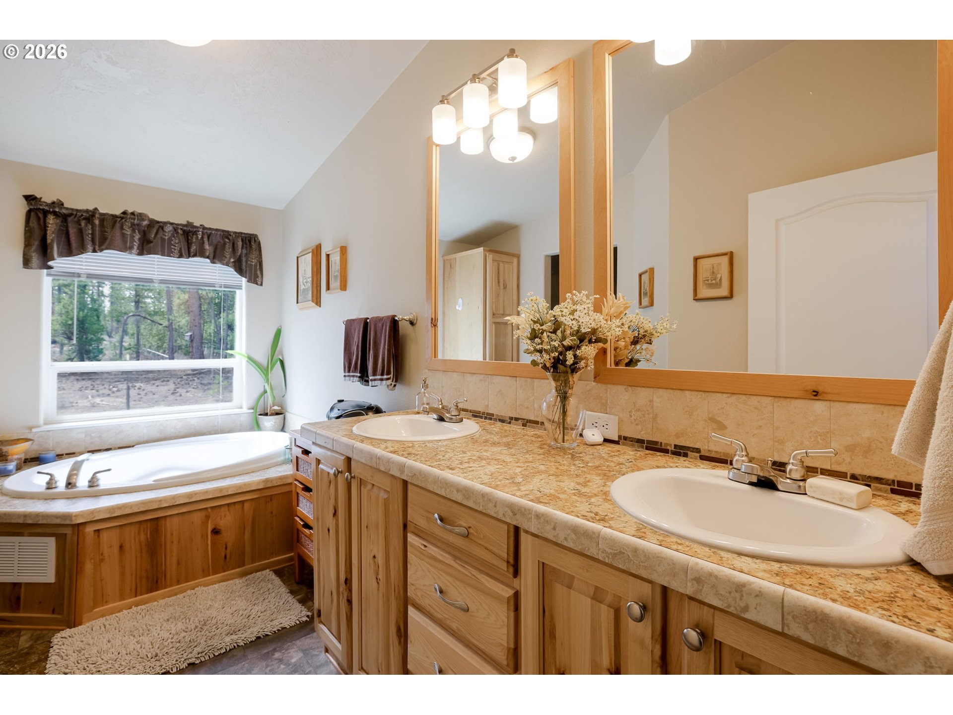 123631 Surveyor Road Crescent Lake, OR 97733 - Photo 28 of 47