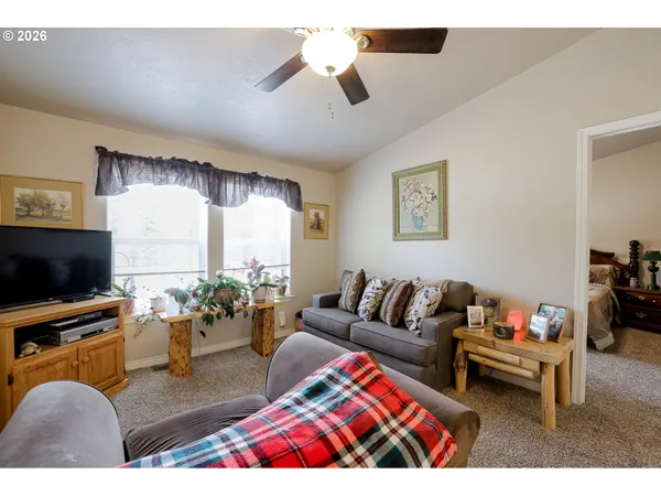 $643,000 | 123631 Surveyor Road, Crescent Lake, OR 97733