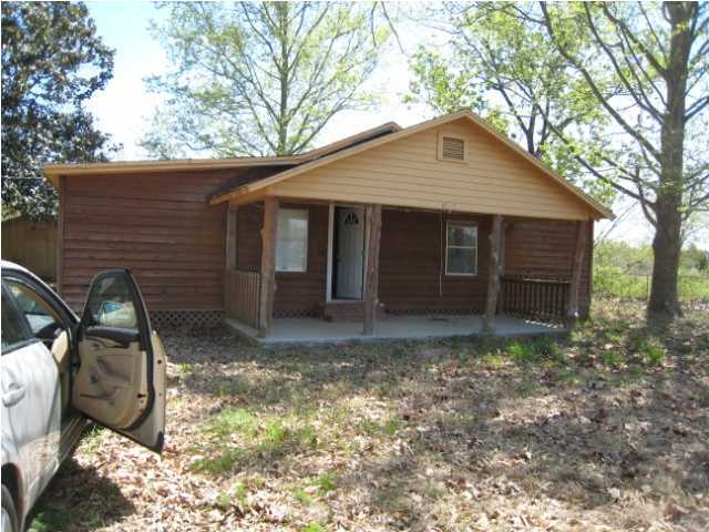 6143 Robin Road Crestview, FL 32539 - Photo 1 of 1 a view of a small house