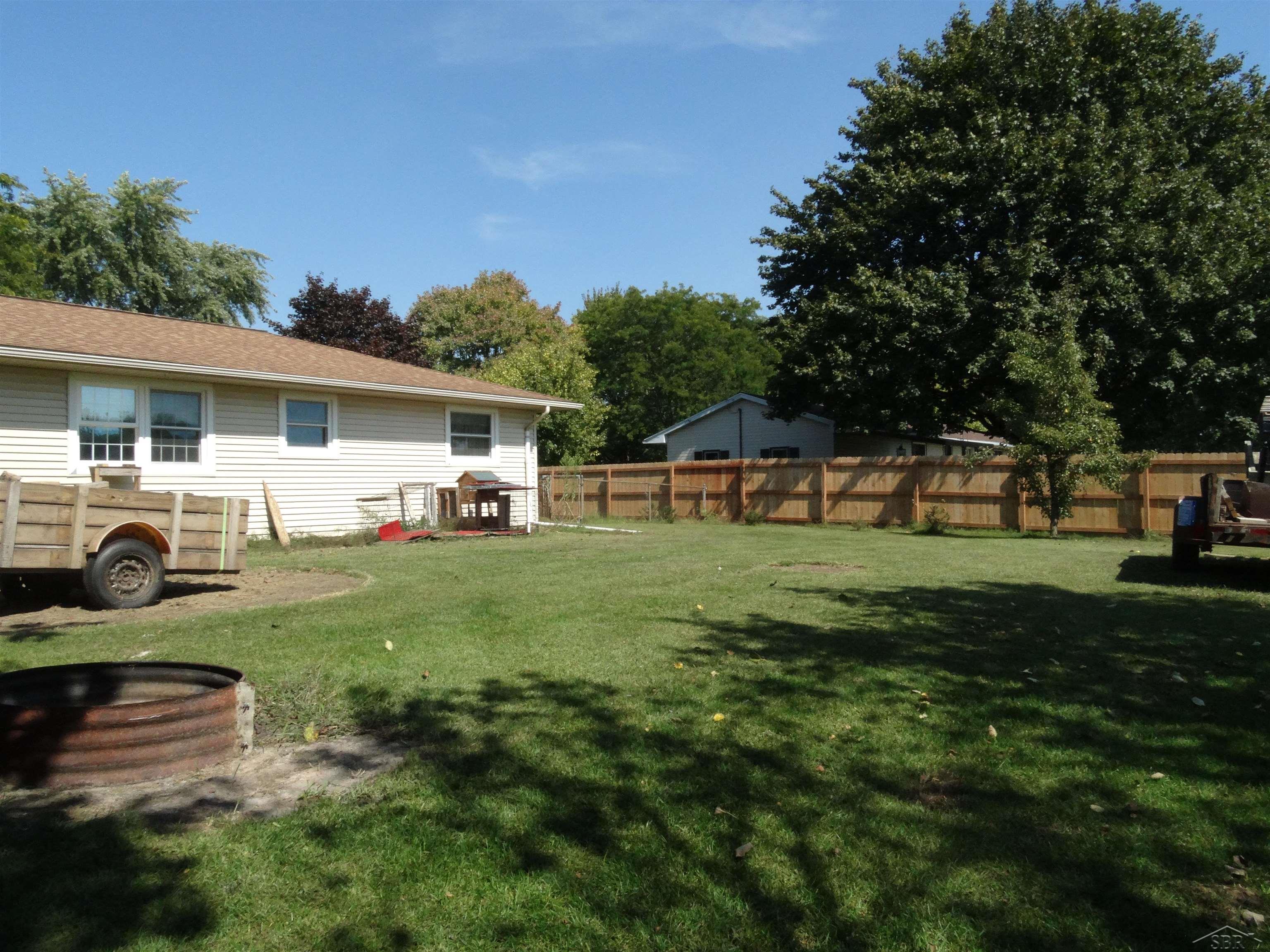 10730 Birch Run Road Birch Run, MI 48415 - Photo 3 of 24