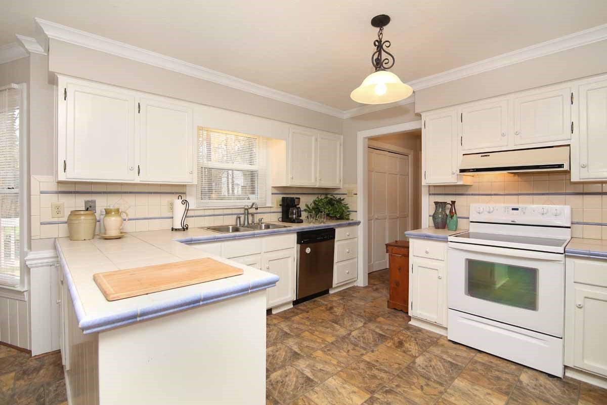 8605 Harbor Drive Raleigh, NC 27615 - Photo 10 of 25 Photo 10