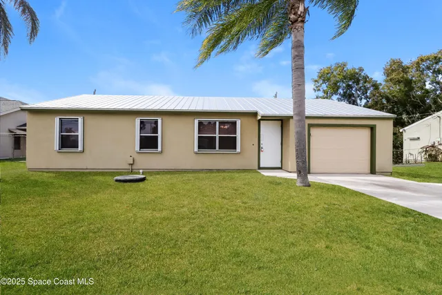 $1,955 | 2252 Southeast Berkshire Boulevard, Port St. Lucie, FL 34952