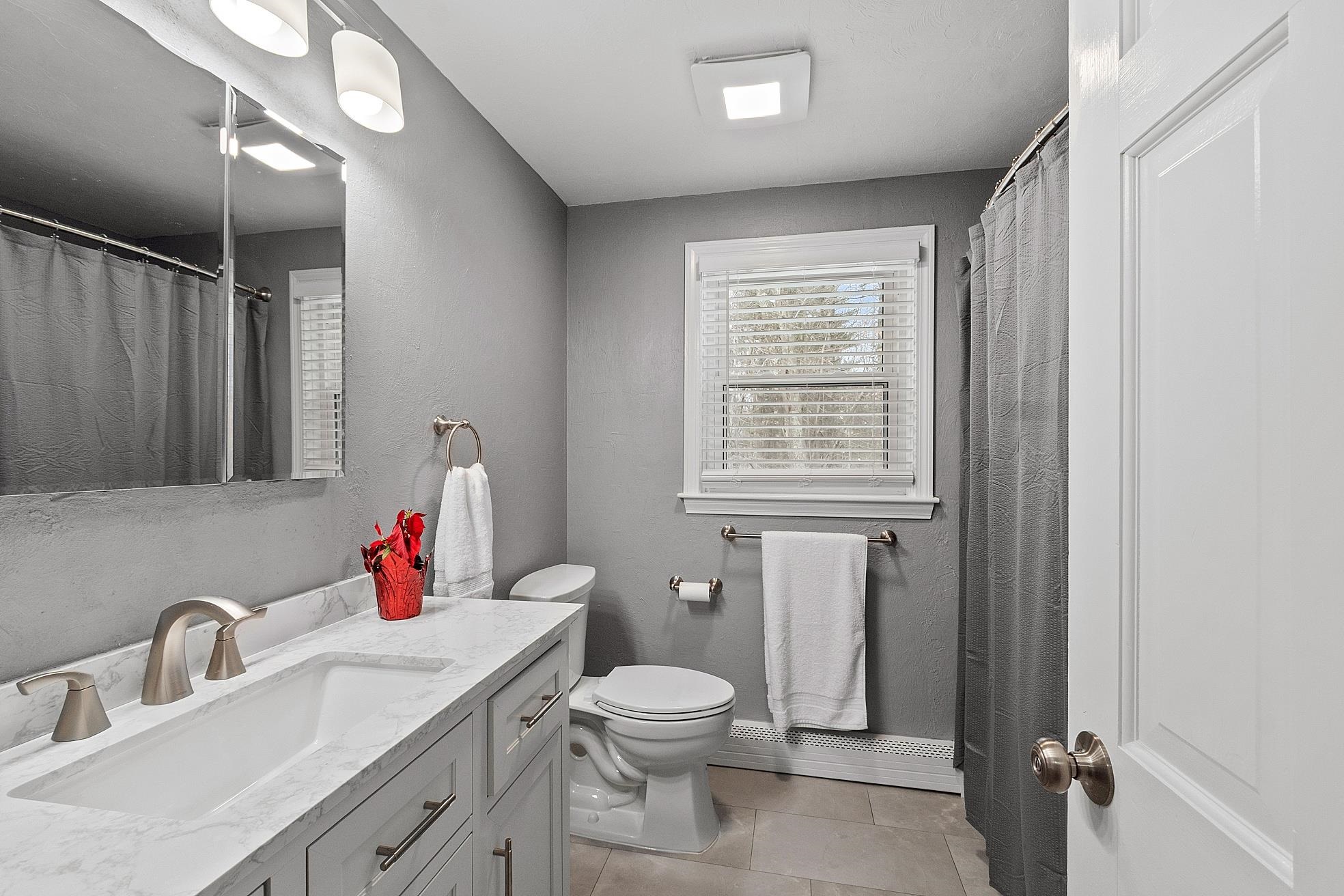 8 Blueberry Road, Unit U: R Derry, NH 03038 - Photo 17 of 29 Gallery Image 17