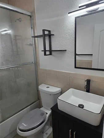 $2,450 | 1701 North Treasure Drive, Unit 5, North Bay Village, FL 33141