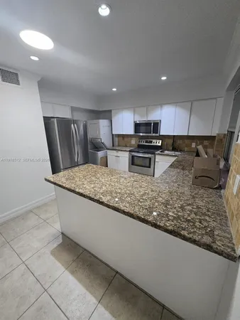 $2,450 | 1701 North Treasure Drive, Unit 5, North Bay Village, FL 33141