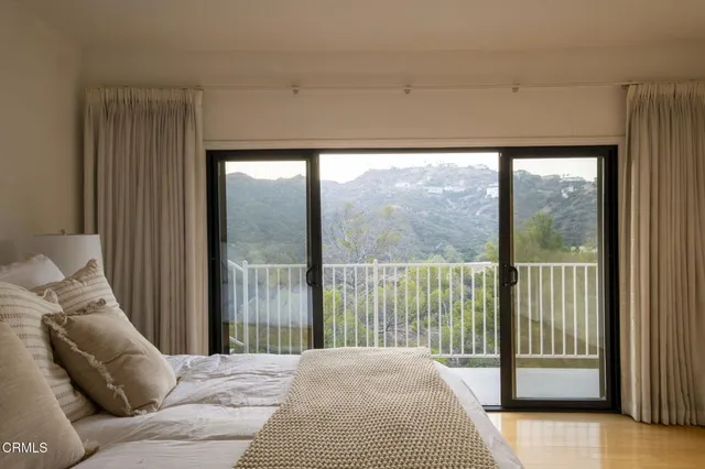 $2,495,000 | 363 Patrician Way, Pasadena, CA 91105