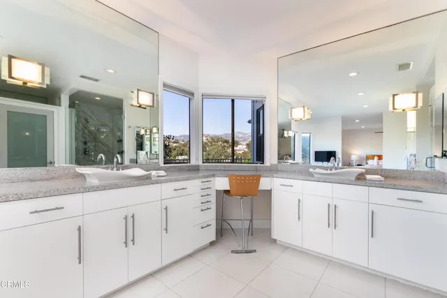 $2,375,000 | 363 Patrician Way, Pasadena, CA 91105