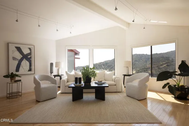 $2,495,000 | 363 Patrician Way, Pasadena, CA 91105