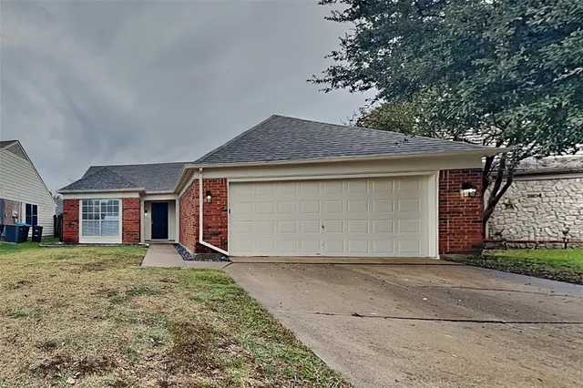 $1,835 | 3808 River Birch Road, Fort Worth, TX 76137