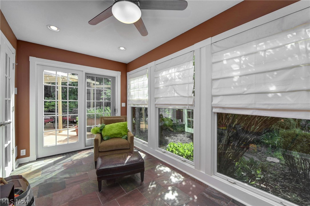14381 Onaway Road Cleveland, OH 44120 - Photo 7 of 34