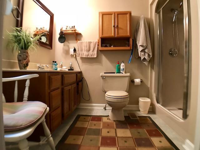 1854 Levon Sparkman Road Doyle, TN 38559 - Photo 17 of 33 Bathroom 2