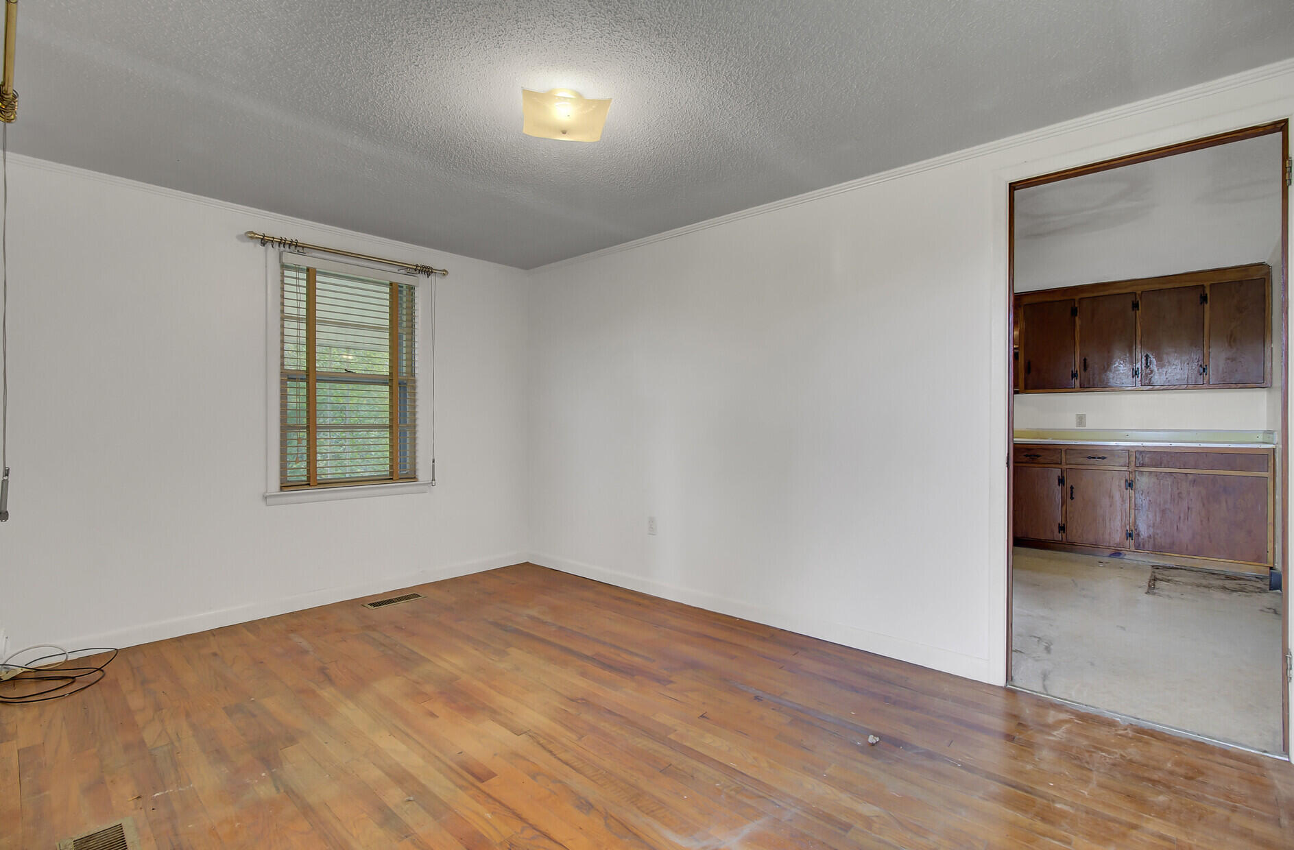 557 Mt Zion Road St. George, SC 29477 - Photo 45 of 66 Living room in cottage