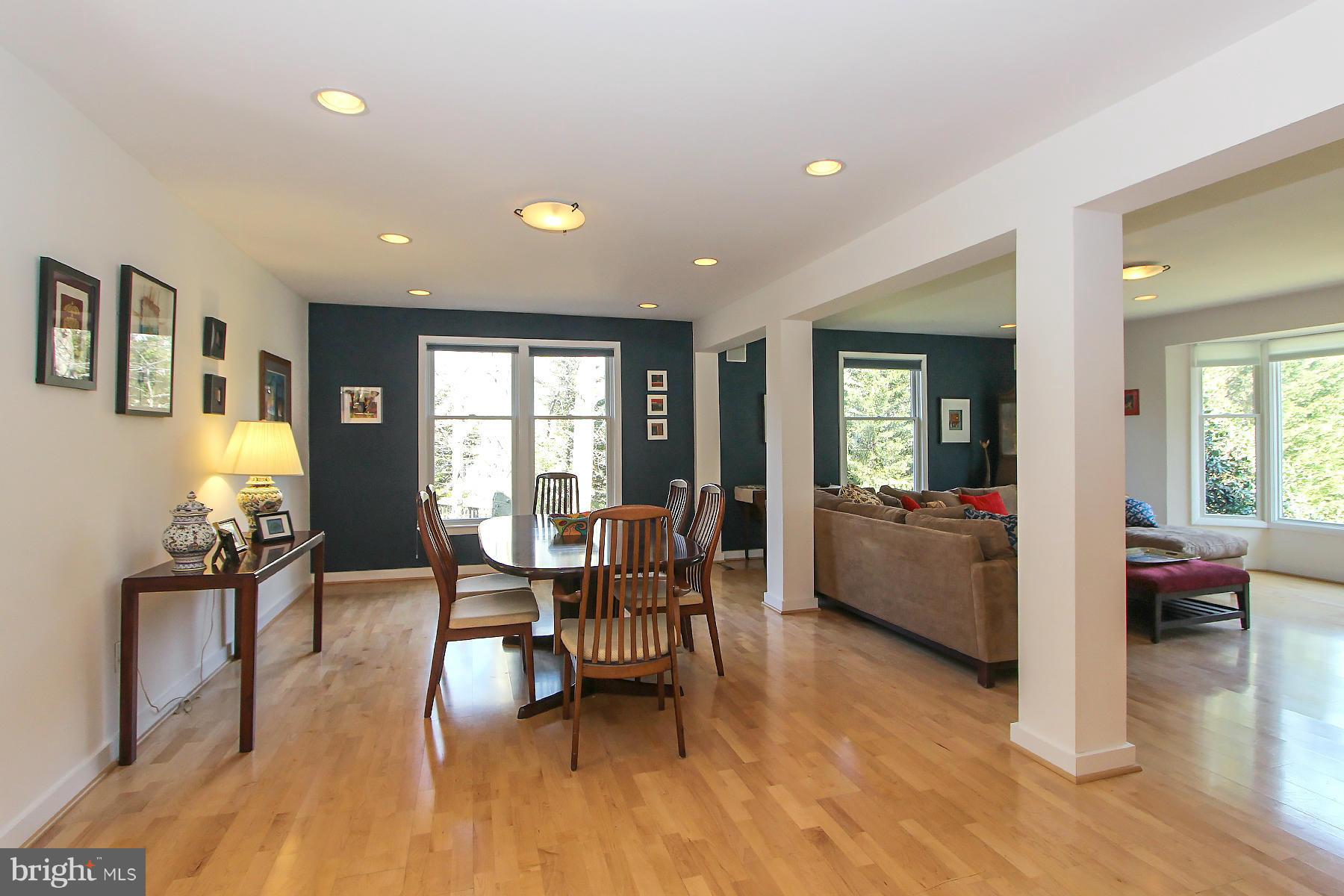 8536 West Howell Road Bethesda, MD 20817 - Photo 5 of 29 Large, open Dining Room