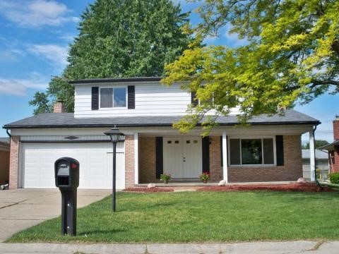 35103 Bobcean Road Clinton Township, MI 48035 - Photo 1 of 12 466047.JPG