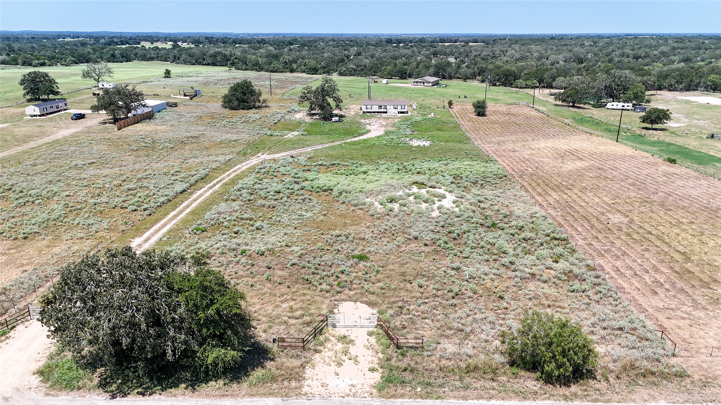 8200 Old Colony Line Road Dale, TX 78616 - Photo 4 of 7 Gallery Image 4