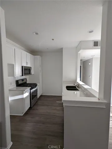 $3,295 | 1215 East San Antonio Drive, Long Beach, CA 90807