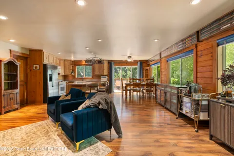 $2,300,000 | 500 East Hansen Avenue, Jackson, WY 83001